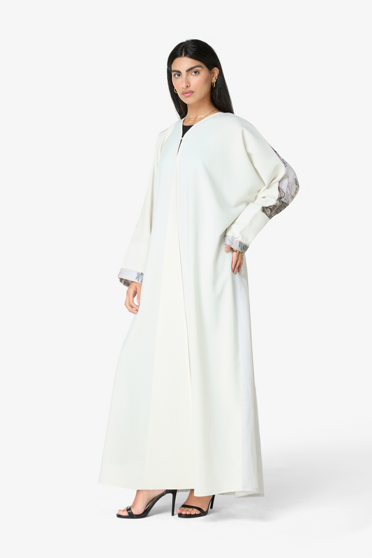 Minimalist White Loose Abaya
