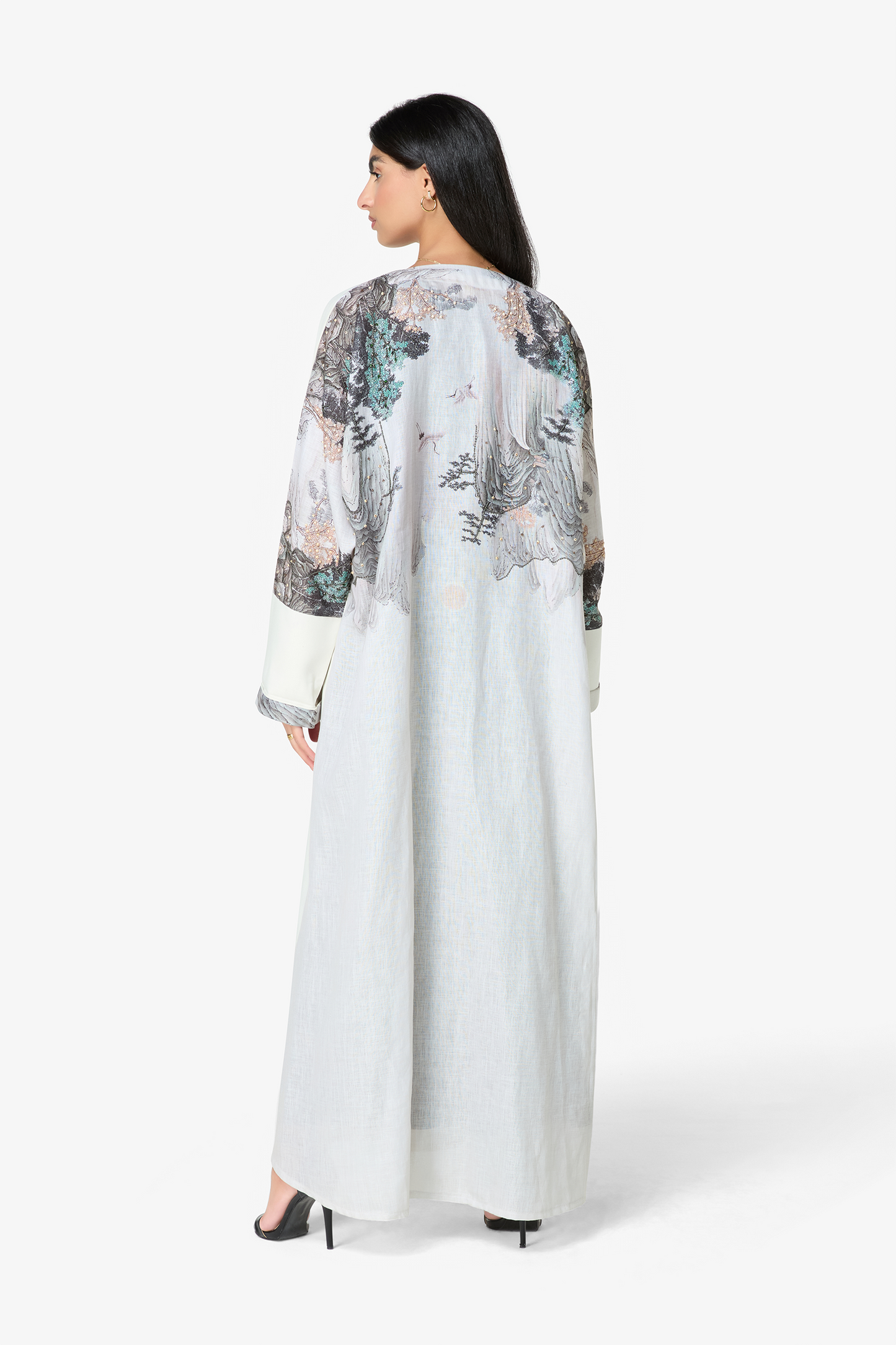Minimalist White Loose Abaya