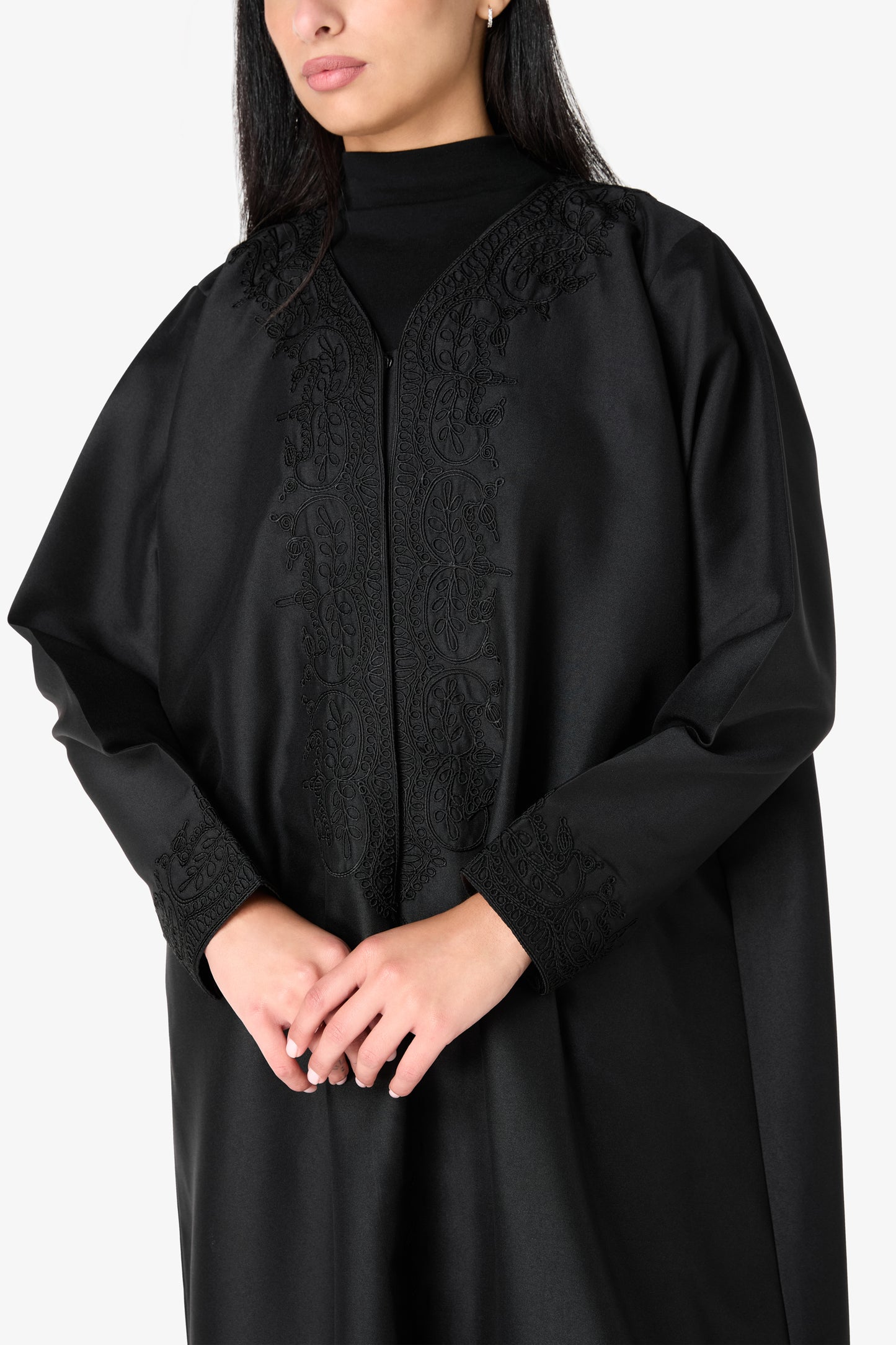 AMAALEEY | Classic Embroidered Black Abaya