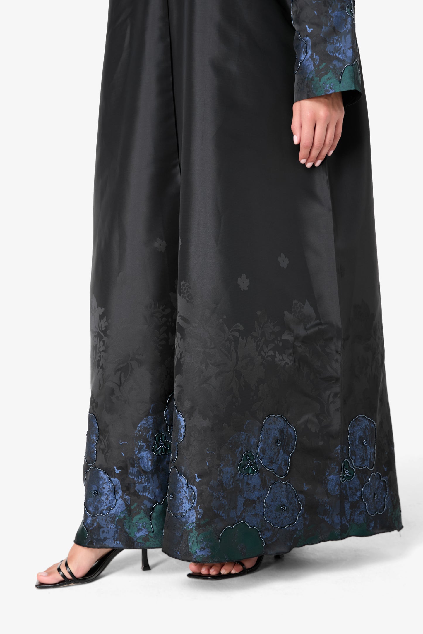 AMAALEEY | Three-Tone Floral Design Black Abaya