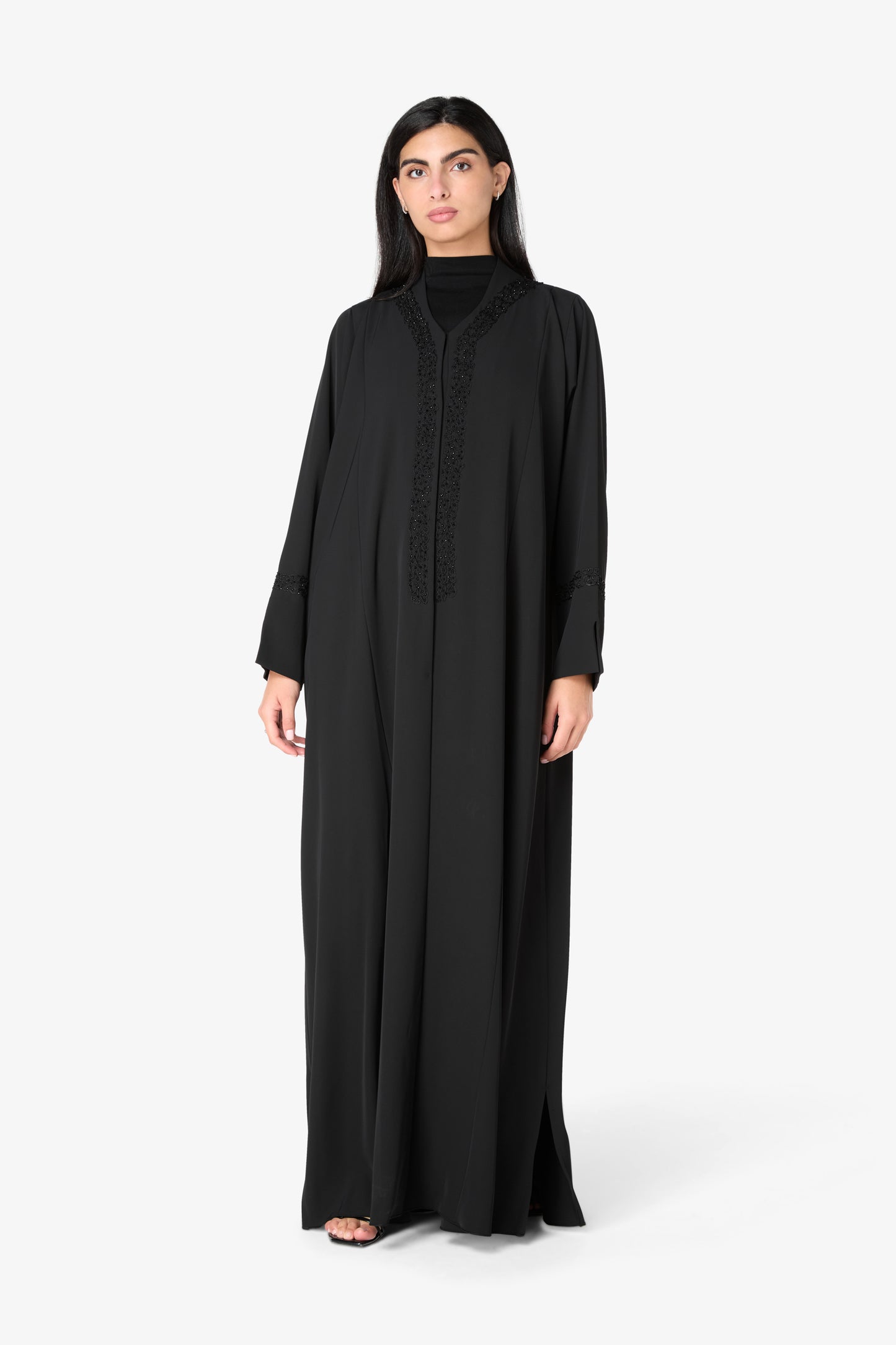 AMAALEEY | Black Textured V-Neck Abaya