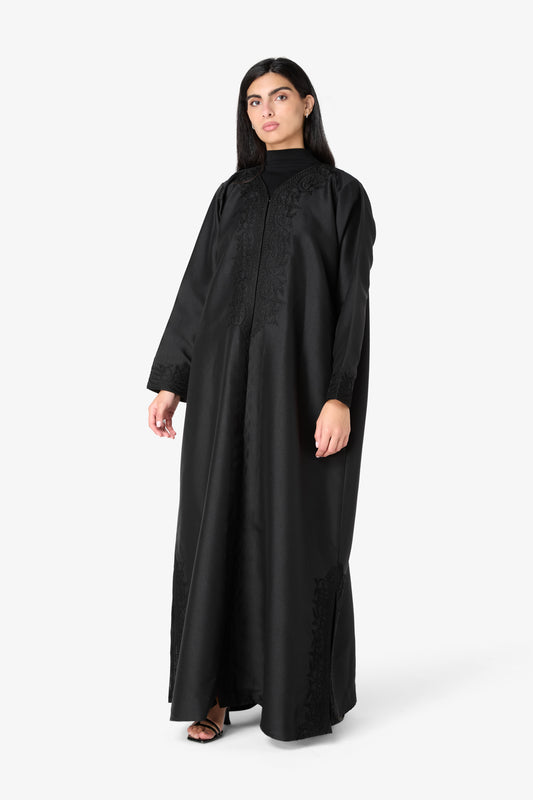 AMAALEEY | Classic Embroidered Black Abaya